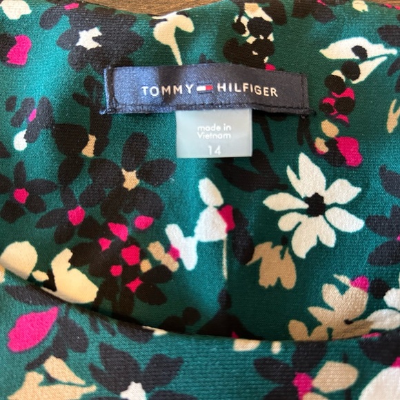 Calvin Klein Dress - Picture 4 of 7